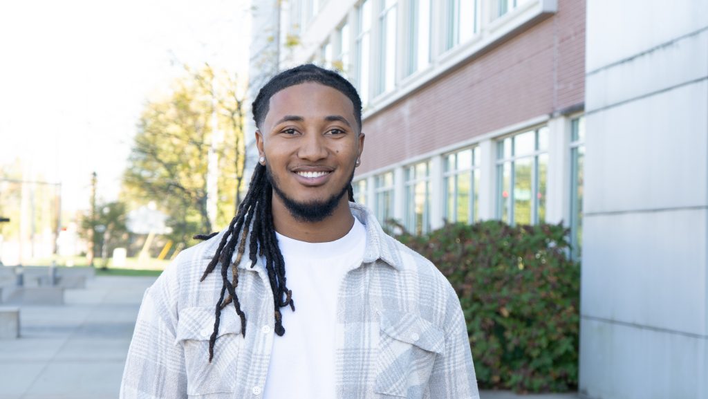 Cameron Simmons Headshot