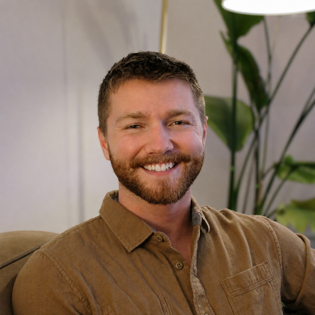 Josiah Groves Headshot