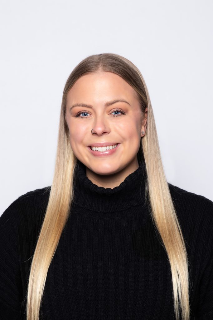Emily Hamilton Headshot