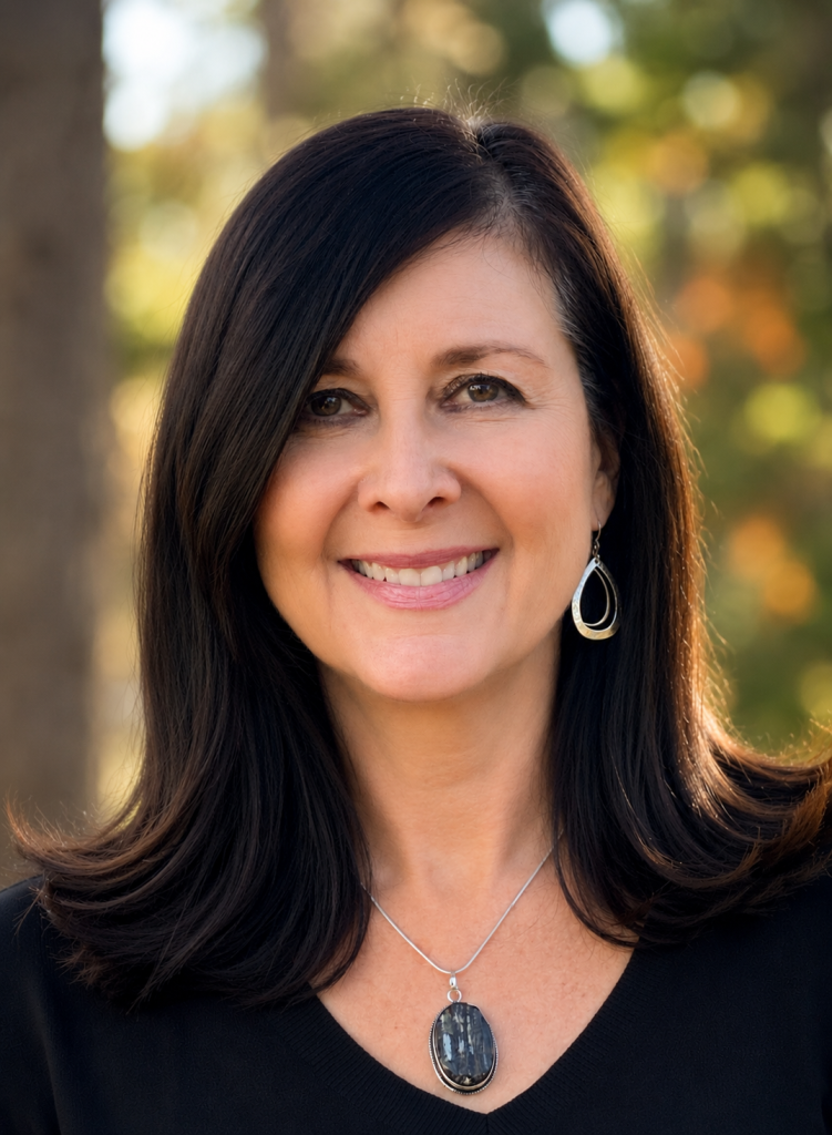 Samantha Cail Headshot