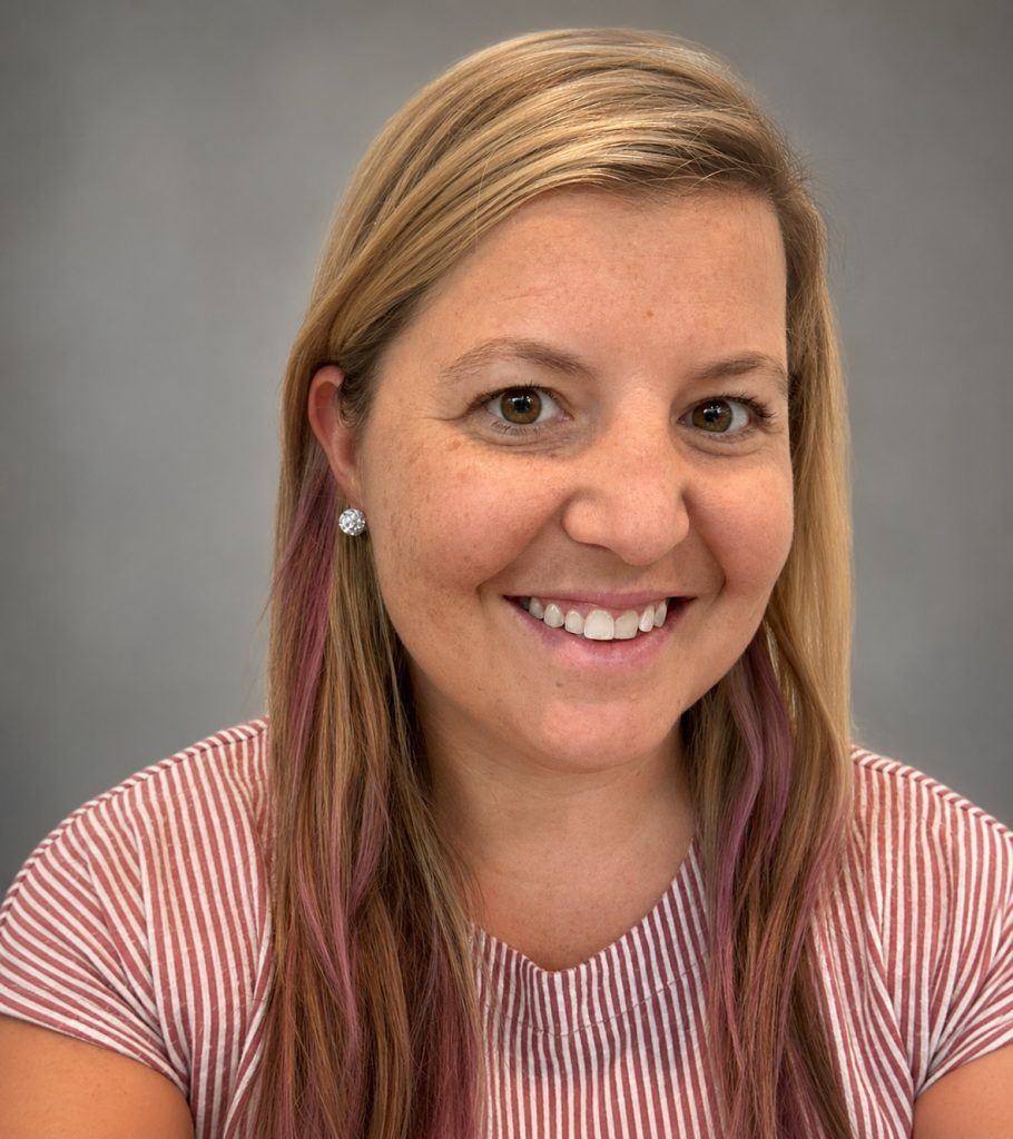 Ashley Derenbecker Headshot