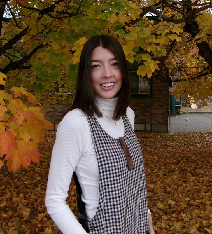 Katie Bova Headshot