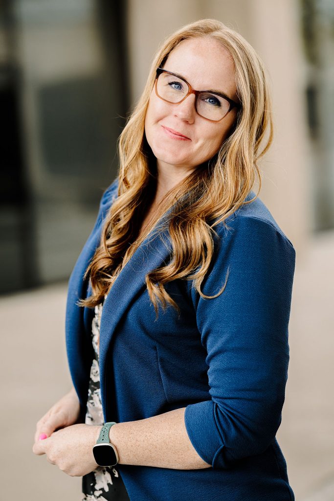 Amanda Evens Headshot