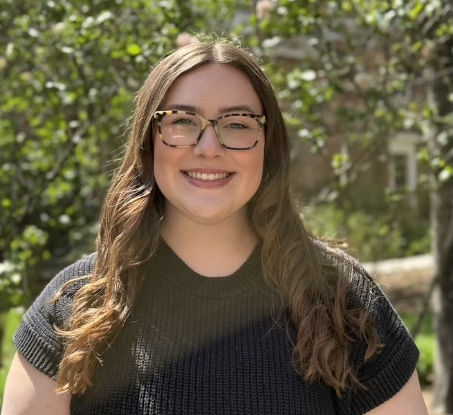 Julia Castagna Headshot