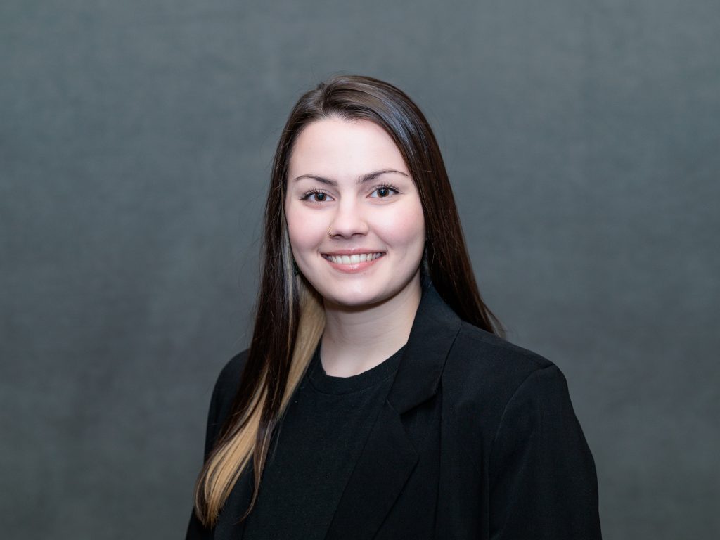 Julia Richards Headshot