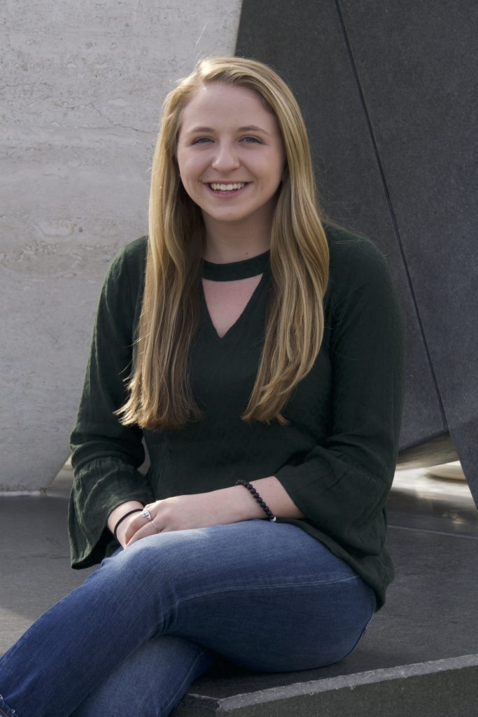 Allison Palmeri Headshot