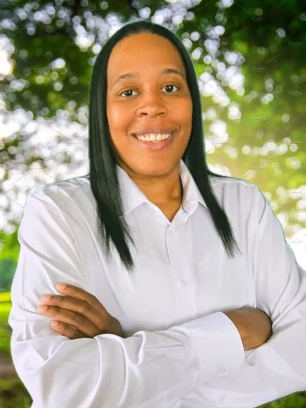Brittany Barnes Headshot