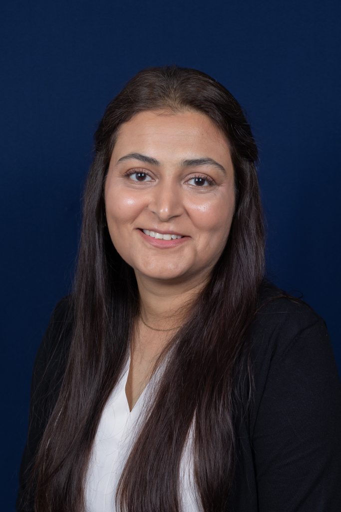 Rabia Shoaib Headshot