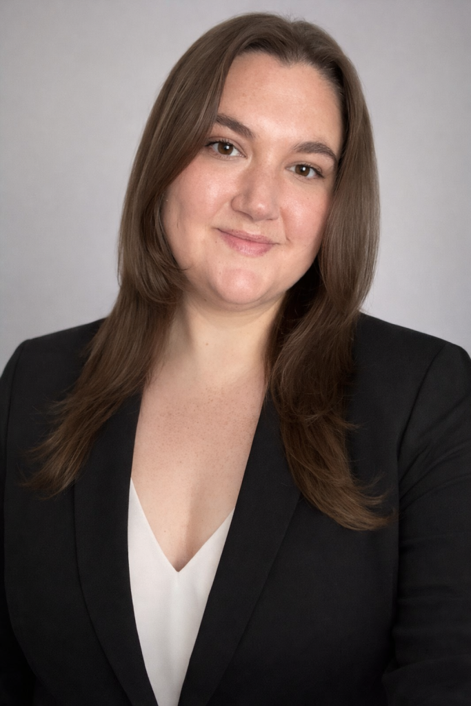 Amanda Reimer Headshot
