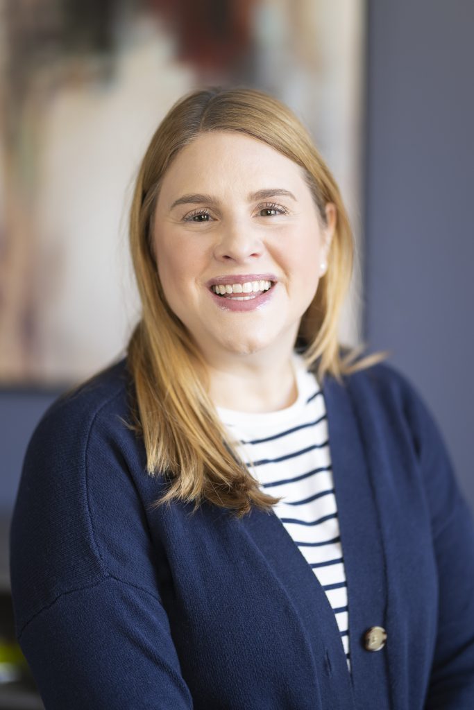 Noelle Zeller Headshot