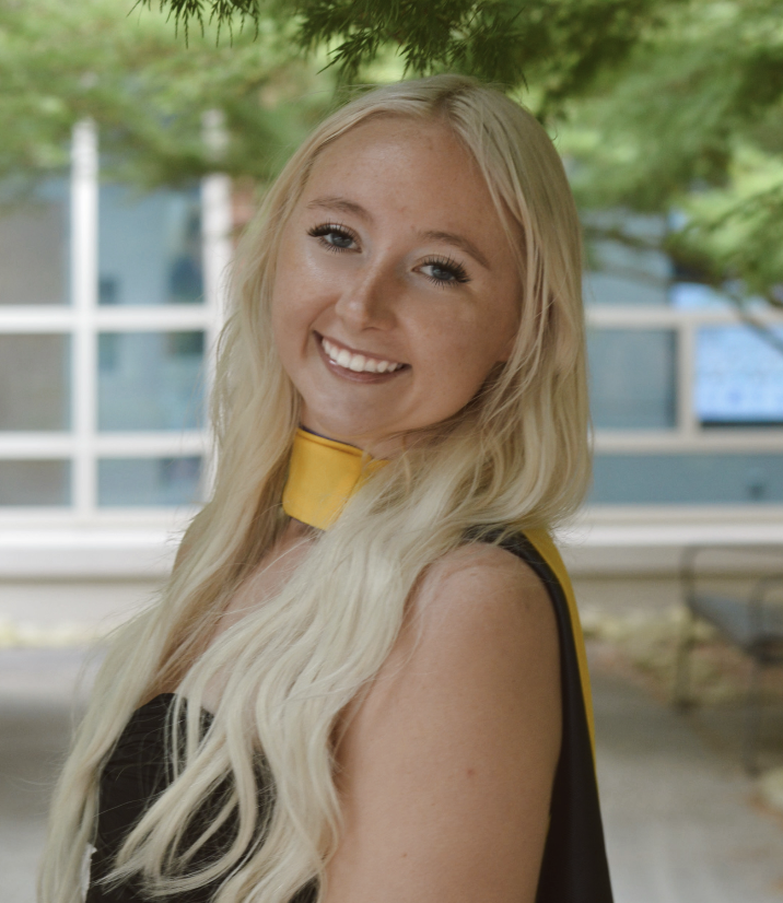 Brianna Moore Headshot