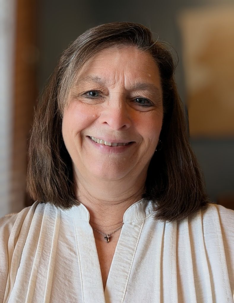 Vickie Kennedy Headshot