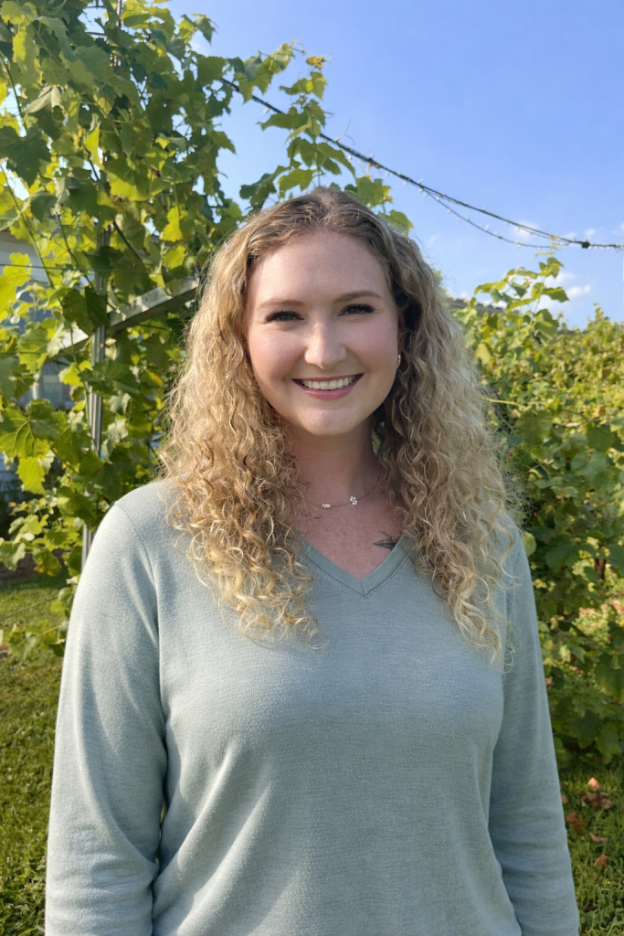 Darian Schloss Headshot