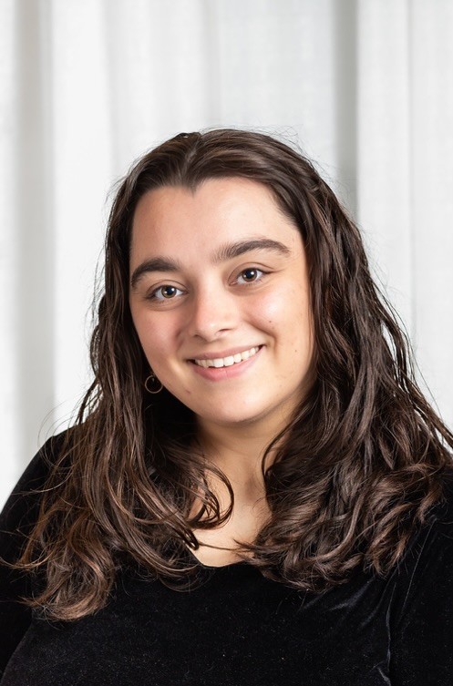 Emily Vaias Headshot