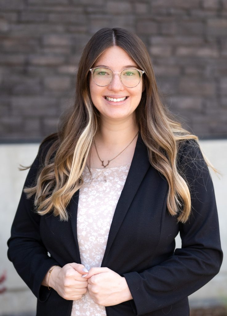 Kayla Everhart Headshot