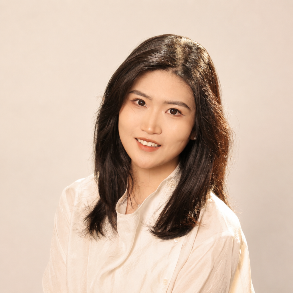 Ally Bao Headshot
