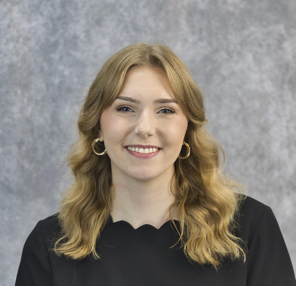AriAnne Gehring Headshot