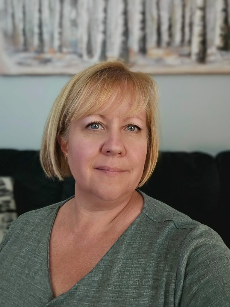 Kristin Mecklenburg Headshot