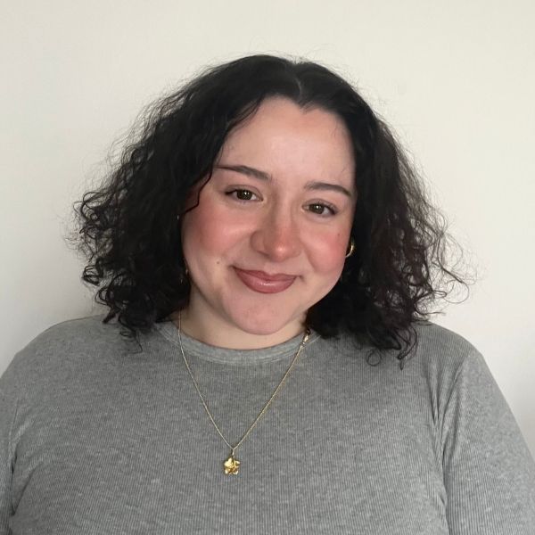 Hannah Pell Headshot