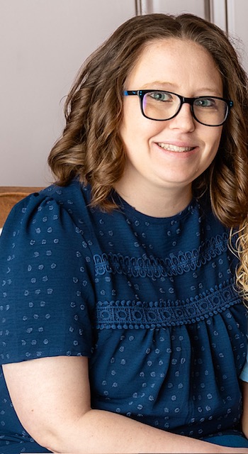Monica Bowen Headshot