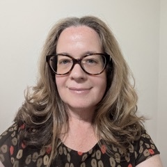 Hilary Frisch Headshot