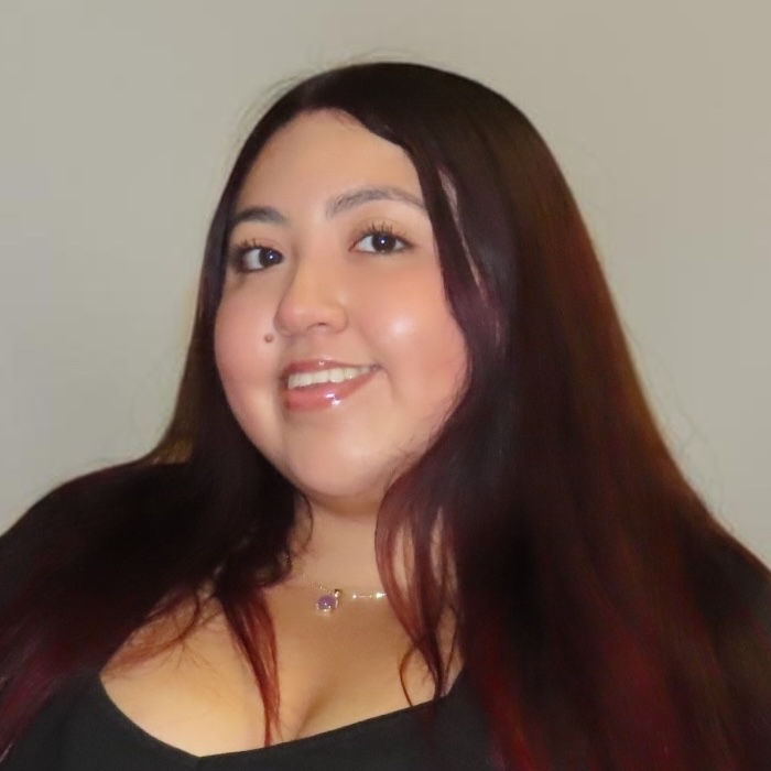 Stephany Perez Headshot