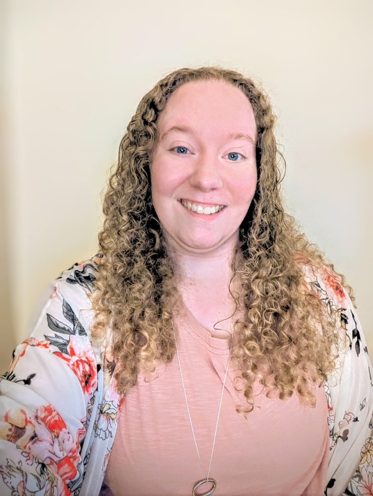 Sara Carlson Headshot