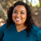 Kelly Pryce Headshot