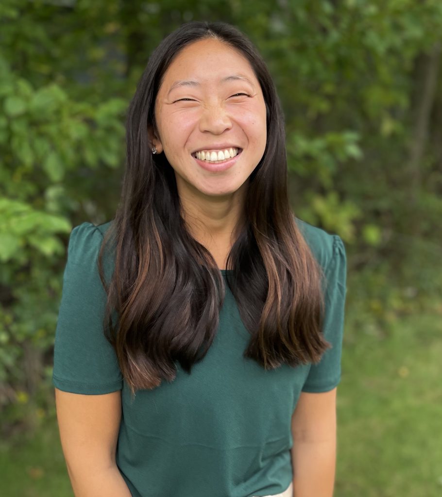 Kara Thomazin Headshot