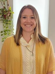 Rebecca Carpenter Headshot