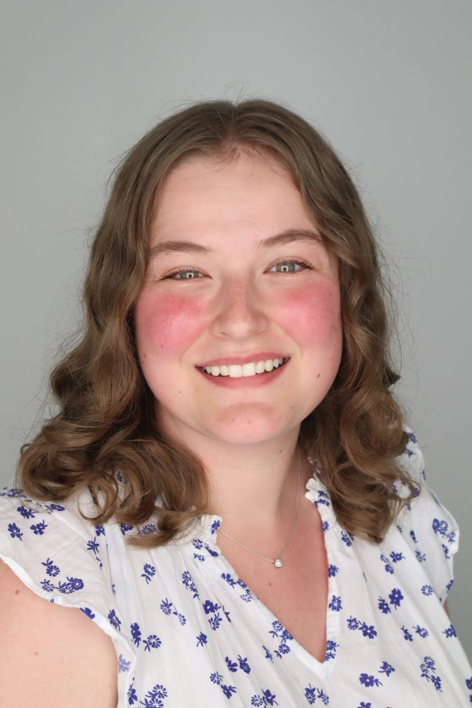 Hannah Williams Headshot