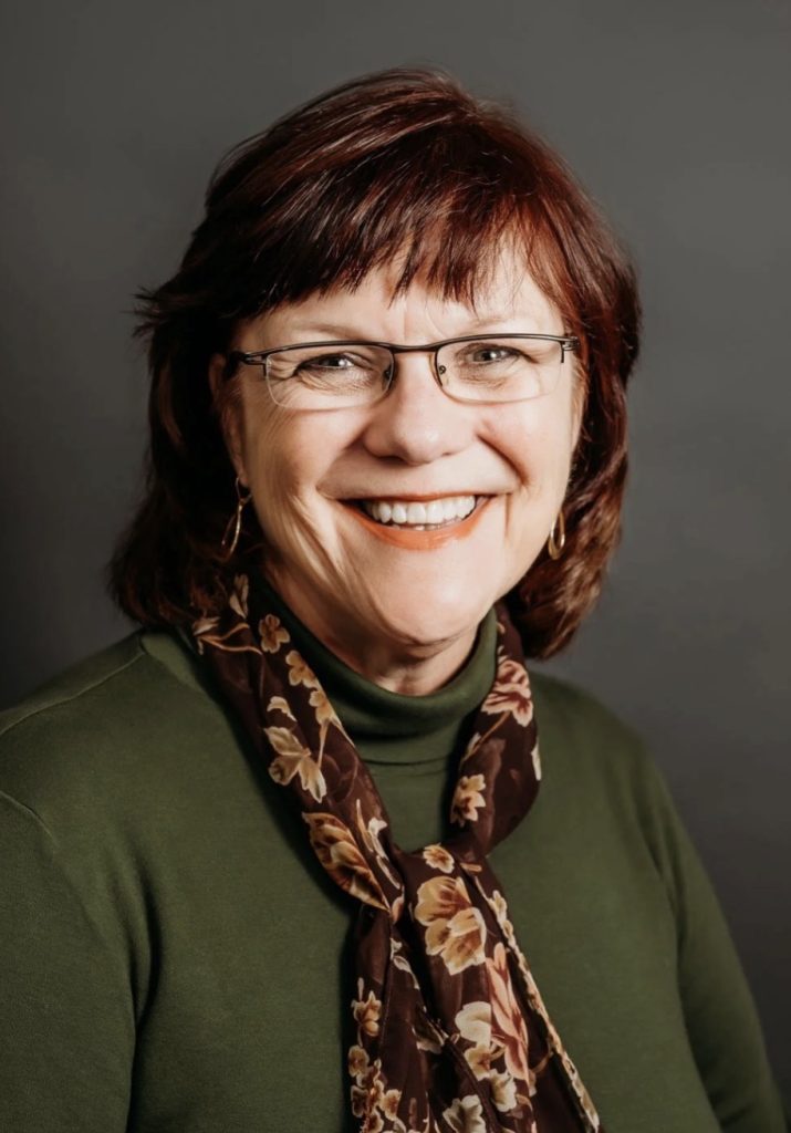 Beverly Riddle Headshot