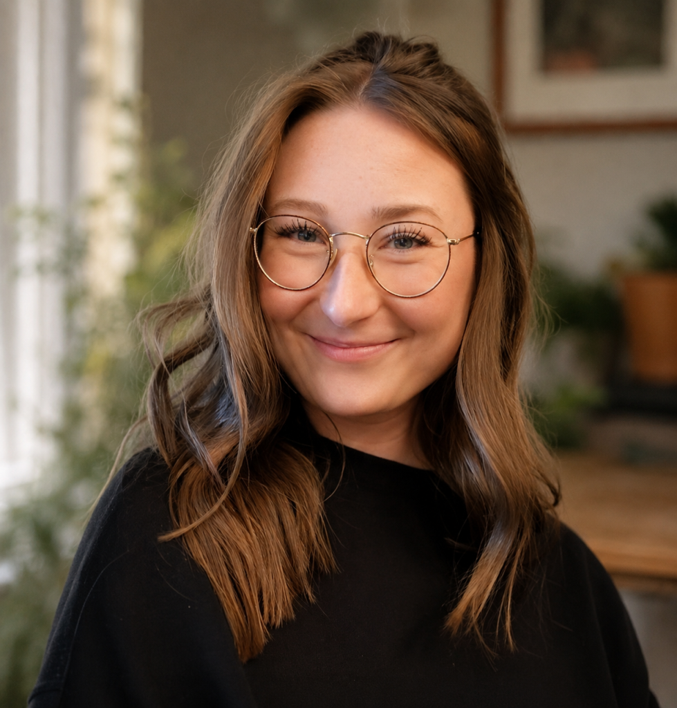 Josie Powell Headshot