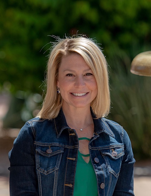 Stacie MacArthur Headshot