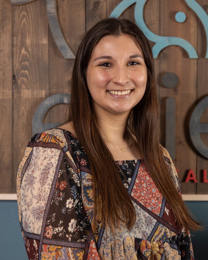 Andressa Gordillo Headshot