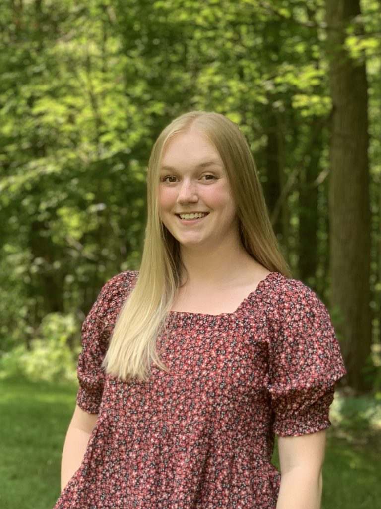 Mallory Bosma Headshot