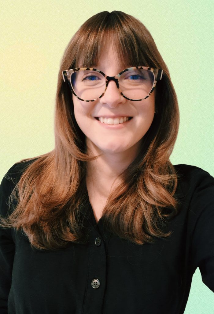 Jessie MacInnes Headshot
