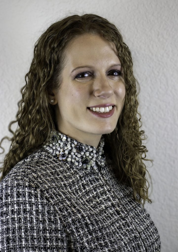 Courtney Caruso Headshot