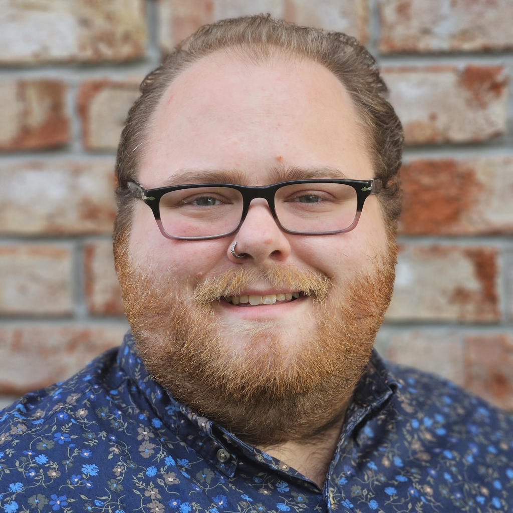 Elliot Burnette Headshot
