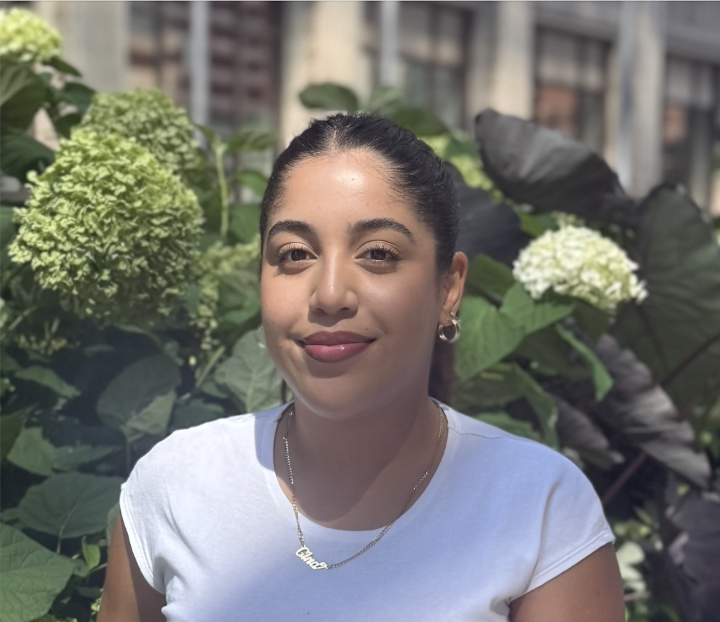 Amberly Lopez Headshot