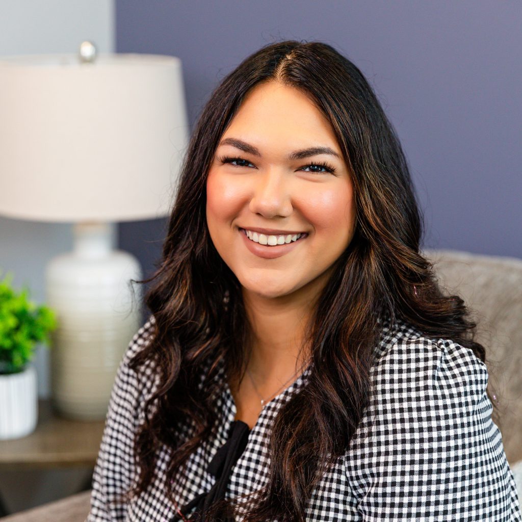 Ashley Amling Headshot