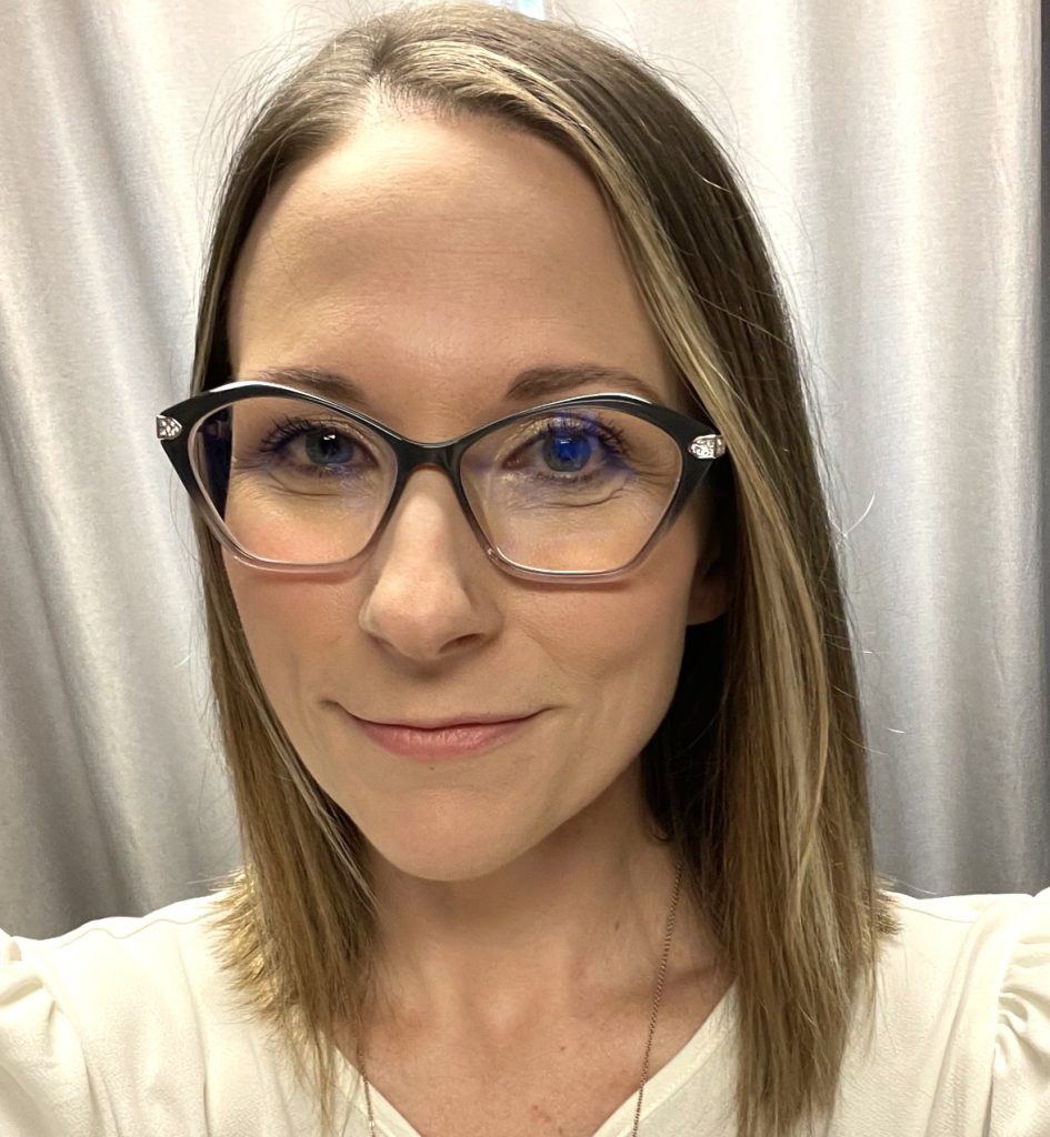 Monica Alderman Headshot