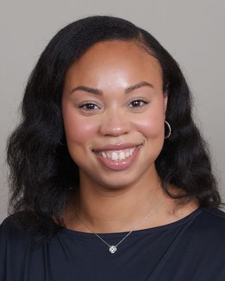 Kristen Collins Headshot