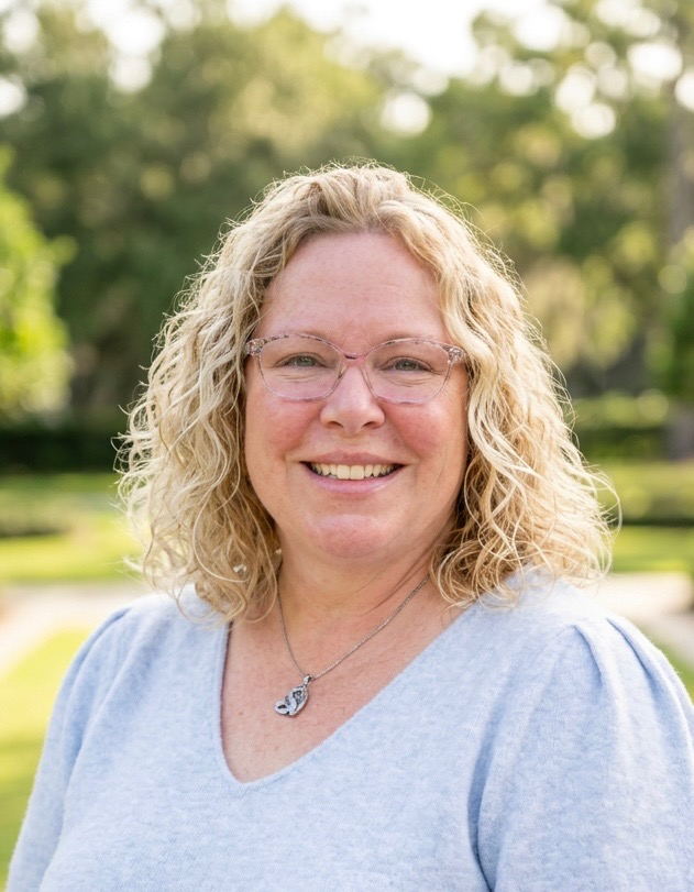 Jennifer Kollasch Headshot