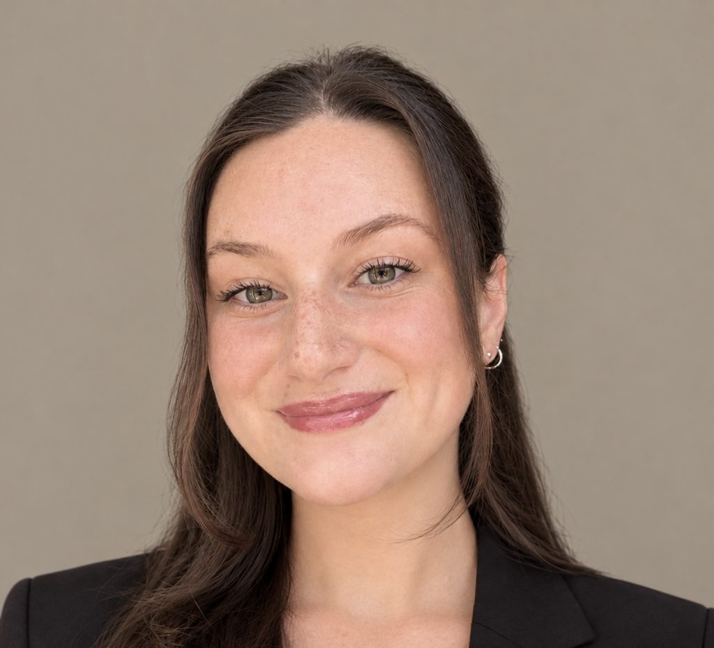 Megan Hollister Headshot