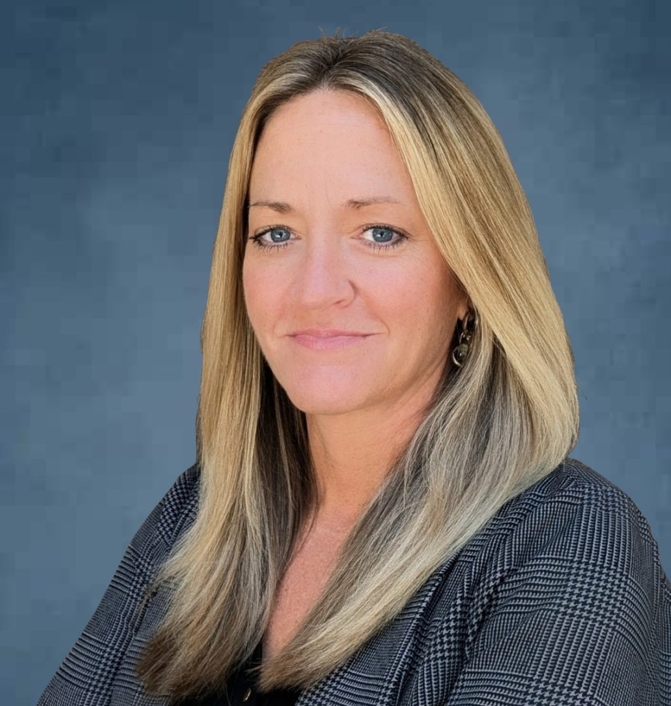 Stacie Kusters Headshot