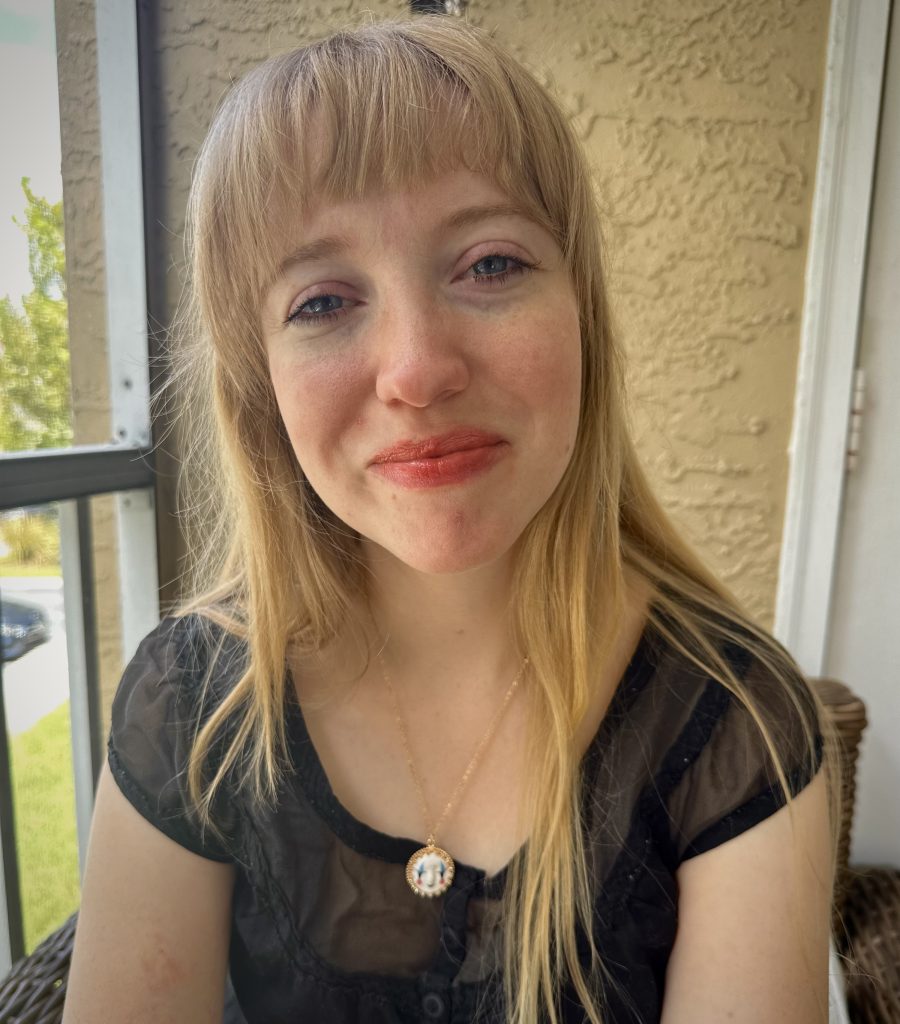 Rebekah Snyder Headshot