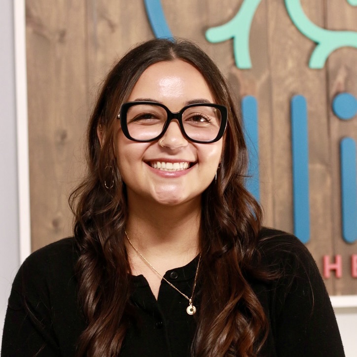 Alyssa Perez Headshot