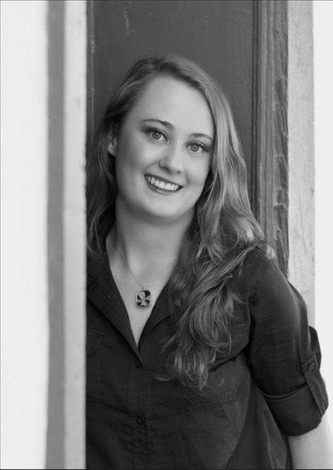 Tabitha Flatt Headshot