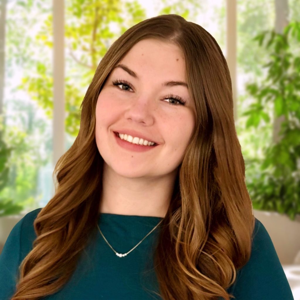 Julie Dubij Headshot